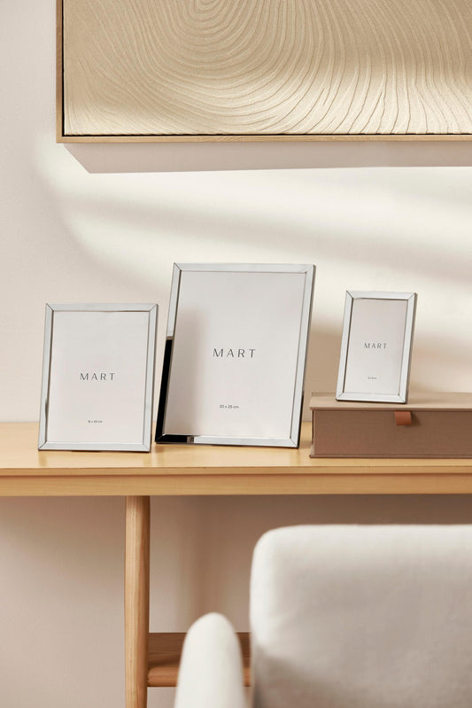 Porta-Retrato de Fotos em Metal Prata com Borda Lisa