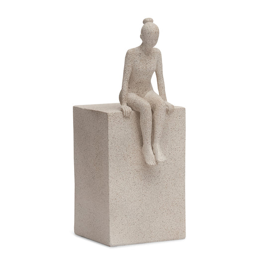 Escultura pessoa em polirresina 26cm