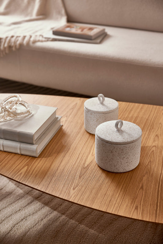 Pote Decorativo em Cerâmica Off White: Elegância Atemporal para Organizar e Decorar