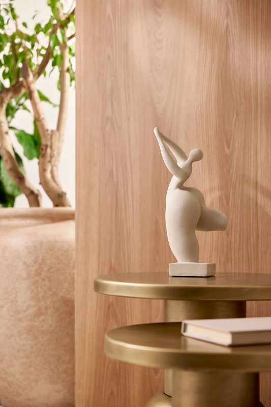 Escultura decorativa Mulher Força Interior: presença que transforma o espaço