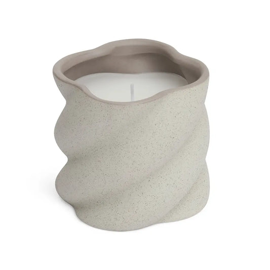 Vela com Suporte em Cerâmica: Aconchego, Elegância e Bem-Estar para Sua Decoração