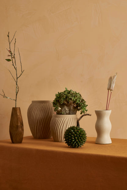 Vaso Decorativo em Cerâmica Bege Alongado 22,5cm