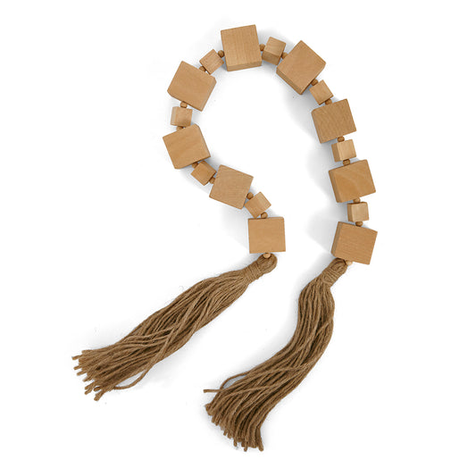Colar decorativo em madeira 86cm