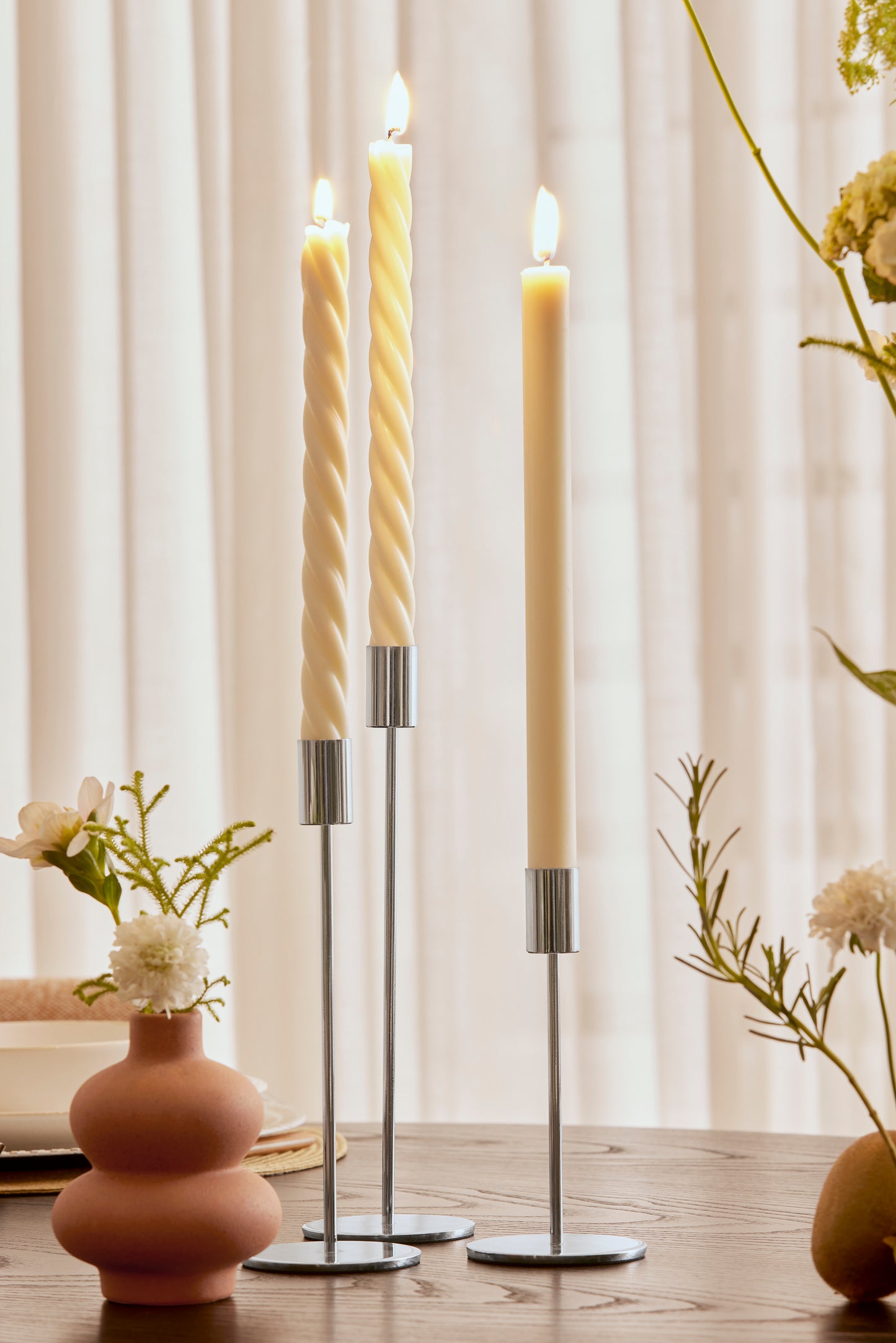 Castiçal Porta-Vela em Metal Prata Minimalista