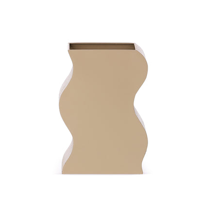 Vaso Decorativo em Metal com Ondas Bege – 28,5 cm